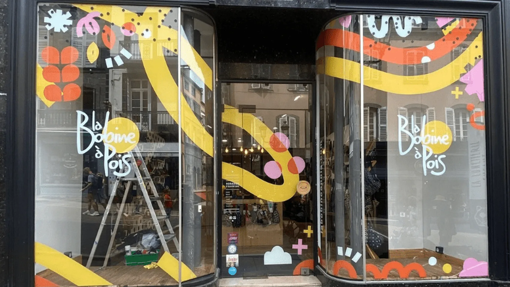 Réalisations de décorations de vitrines à Argelès-sur-Mer