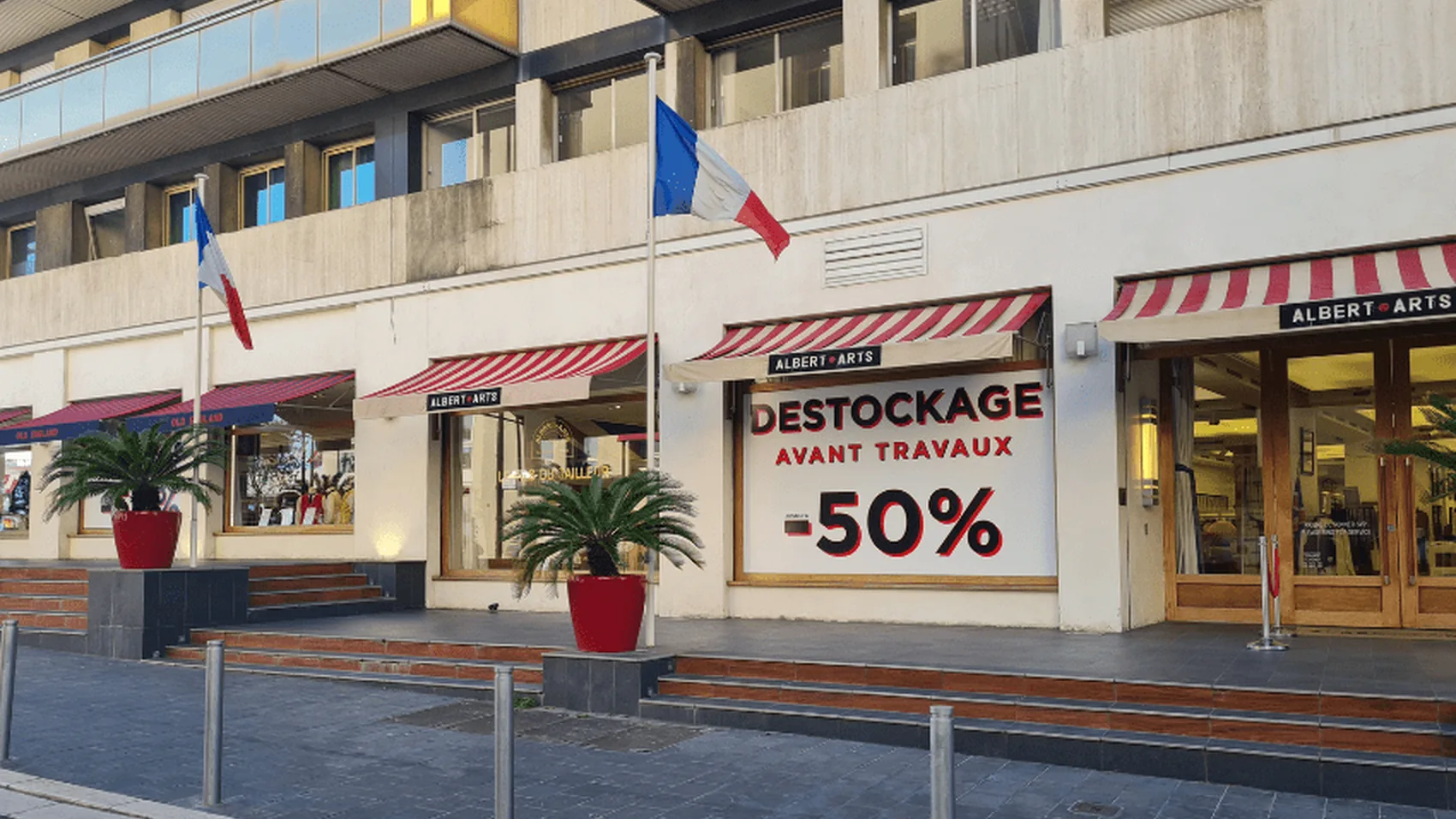 Réalisations de stores et lambrequins personnalisés à Argelès-sur-Mer